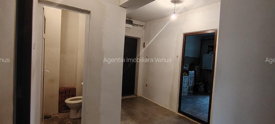 Apartament 3 camere la vile Bulevard 2 bai, 2 balcoane - 10