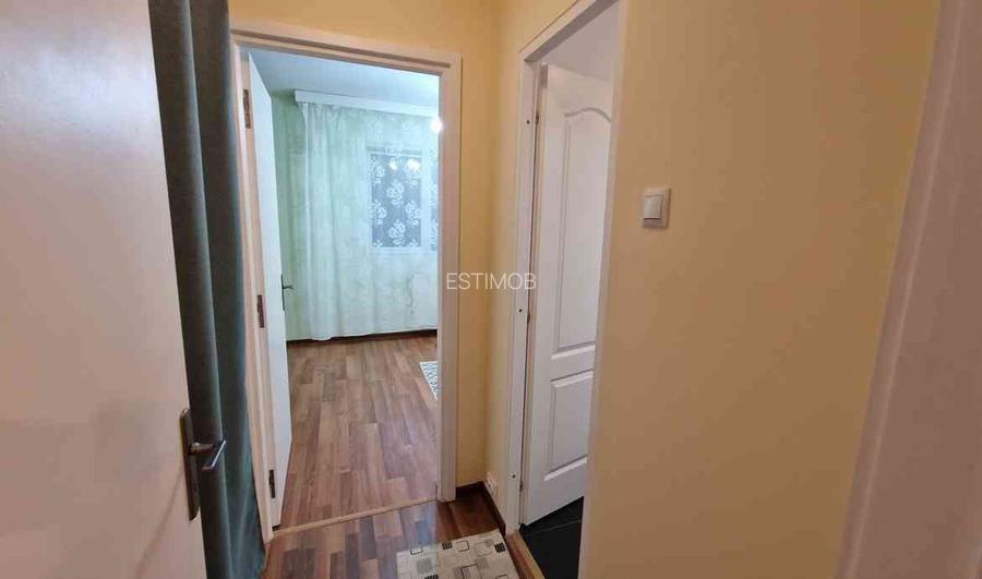 Chirie apartament 3 camere cu 2 balcoane zona Astra str.Neptun - 9