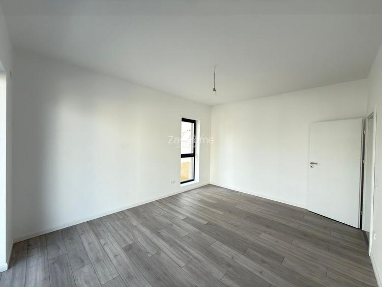 Bloc finalizat la asfalt. Decomandat. Etaj 1. Loc de parcare. - 2