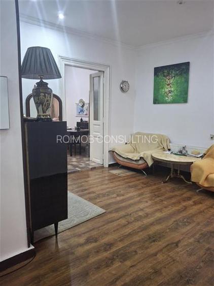 Vila, zona Eminescu, S+P+1+M, 8 camere - 5