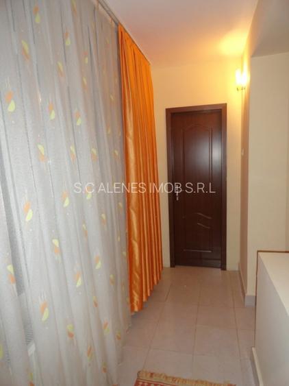 De inchiriat ( vanzare)2 camere  zona INDEPENDENTEI  Hristo Botev mobilat - 10