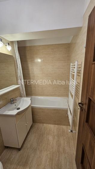 Apartament 3 camere Decomandat, Bloc Nou, Alba Iulia, Centru - 11