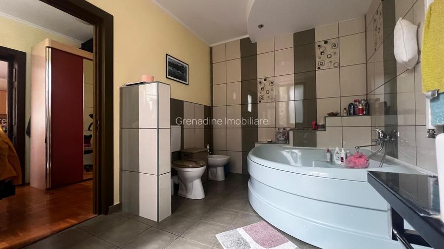 Vila cu 5 Camere și Teren 2183+Clădire pentru Afacere sau Evenimente - 7