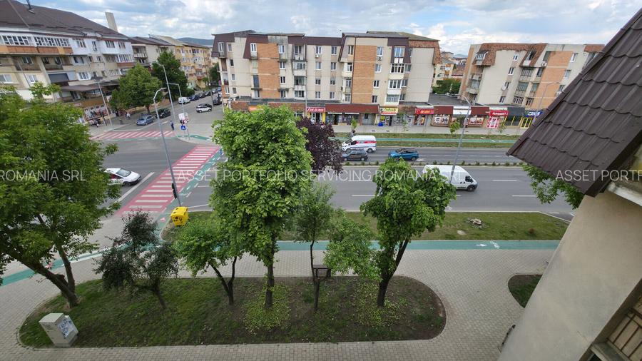 Apartament 4 camere 83.4 mp str.Victoriei, bl.114 Alba Iulia - 2