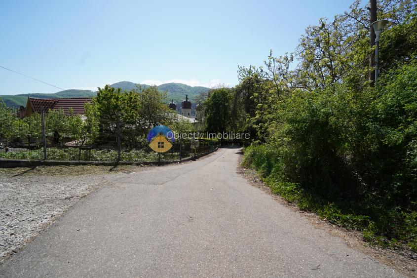 Oferta unica in Piatra Neamt ! Casa si teren zona centrala , strada Castanilor - 8