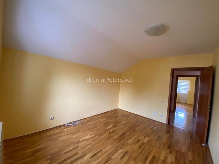 Vilă familială frumoasă &icirc;n zonă foarte bună - 15