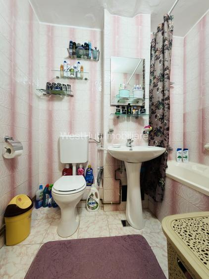 Apartament 2 camere, semidecomandat, etaj 7 - zona Sagului - 8