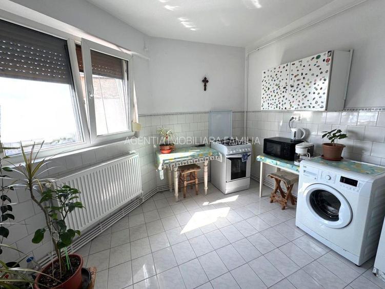 🏠 Apartament 2 Camere Decomandat – Micro 20, Galați (Etaj 4/4 cu Pod) - 7