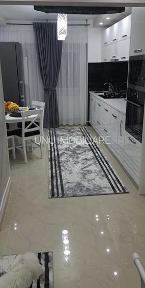 3 Camere Decomandat 83mp Renovat Mobilat bloc 1990 zona Selgros Cug - 9