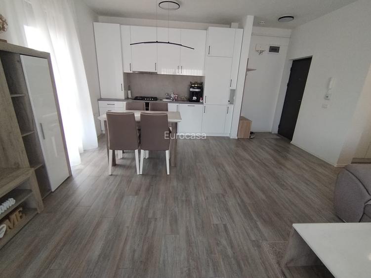 Apartament cu 2 camere Lux +loc de parcare - 4