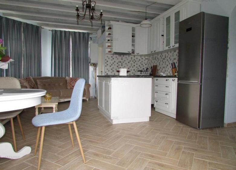 Casa superba utilata mobilata Rasnov, pretabila si pentru doua familii - 3