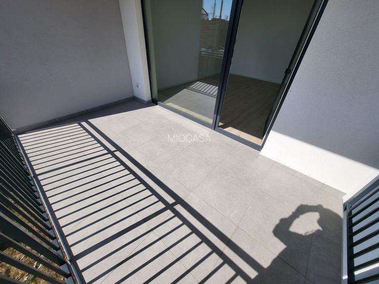 FARA Comision. BLOC NOU in ORAS. Bucatarie inchisa. TERASA 10 mp. - 5