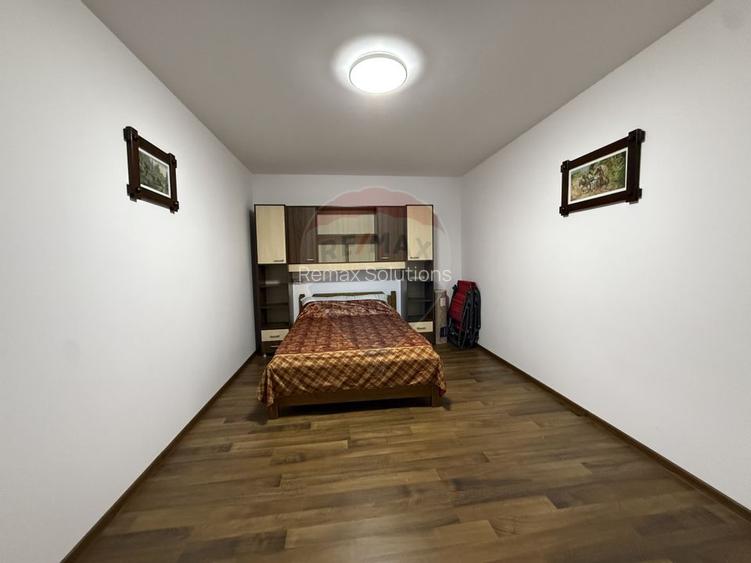 Casă / Vilă cu 7 camere de vânzare în Ovidiu Sud Constanta - 11