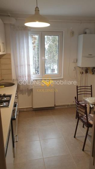 3 camere semidecomandate, parcare, Gheorgheni, Zona Albac, Hotel Royal - 4