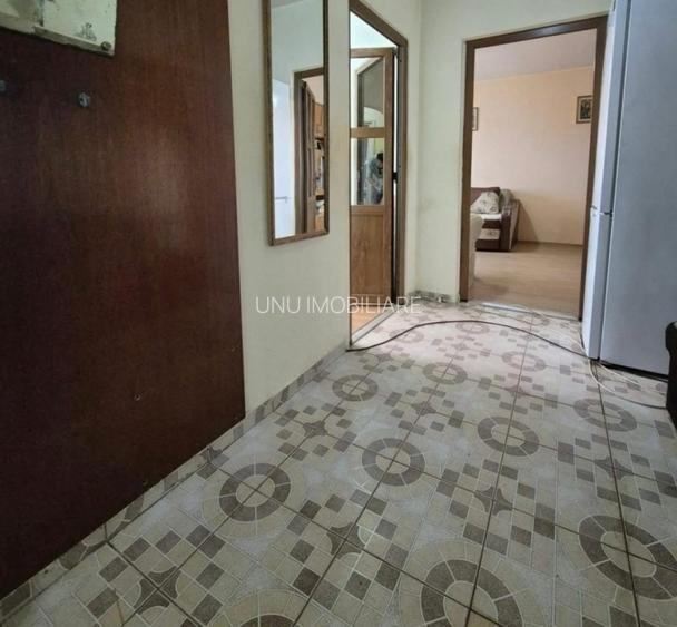 Apartament 2 camere decomandat - etaj intermediar - zona Dacia - 6