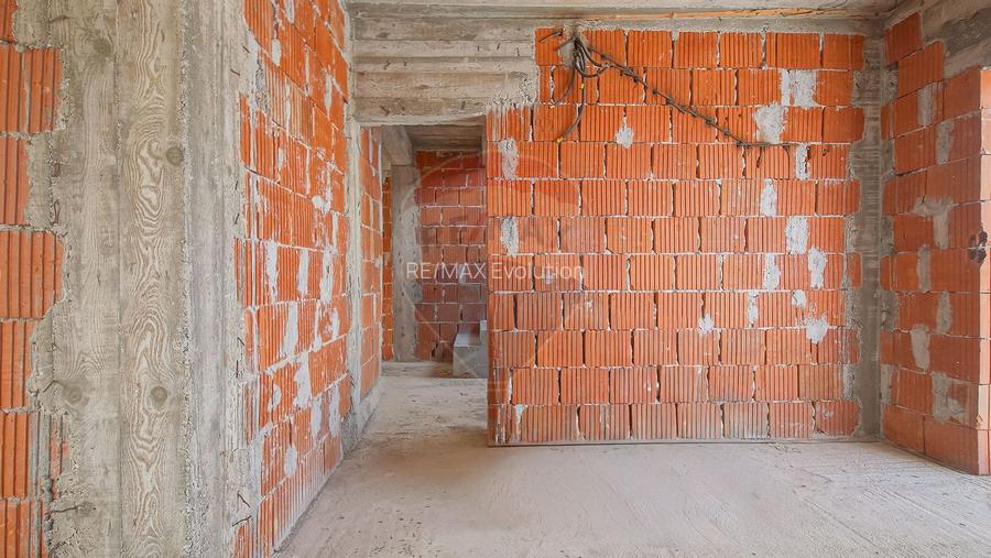 COMISION 0%| Casă individuală | 2 garaje | 192 mp utili | 847 mp teren - 45