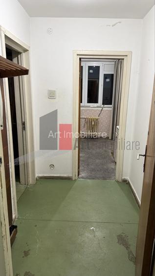 Apartament cu 2 camere de vanzare-Piata Gorjului - 2