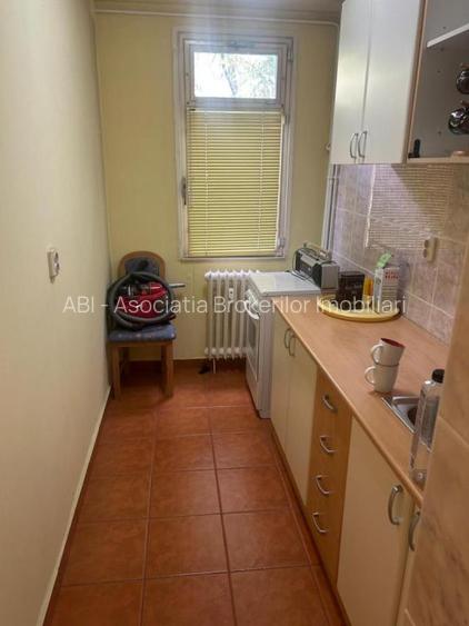 Garsoniera 33 Mp / 2 Birouri / Drumul Taberei - 6