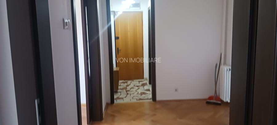 Apartament 4 camere de inchiriat in Vatra Luminoasa - 12