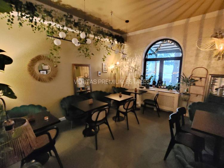 Casa renovata si consolidata integral, apthotel, pozitie de exceptie - 6