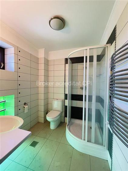 VANZARE VILA 8 CAMERE 652 mp teren zona Sisesti Sector 1 - 25