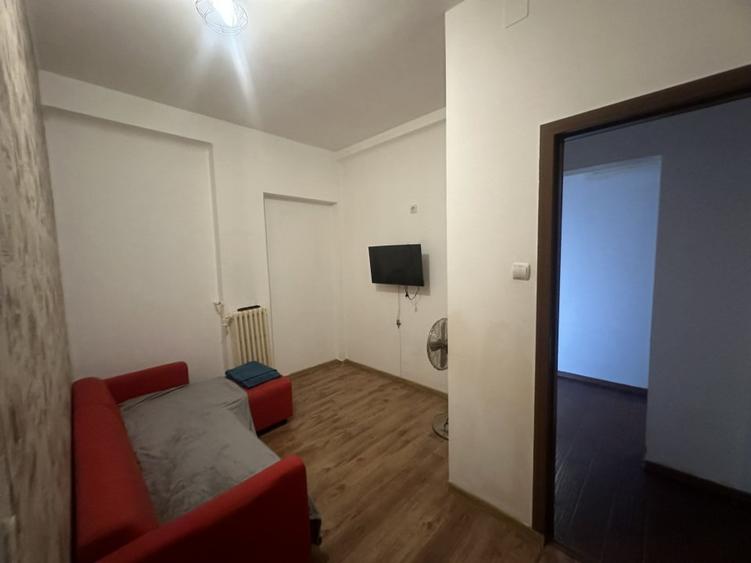 Apartament 2 camere, Calea Victoriei, etaj 1, bloc - lista 2, mobilat, (video)