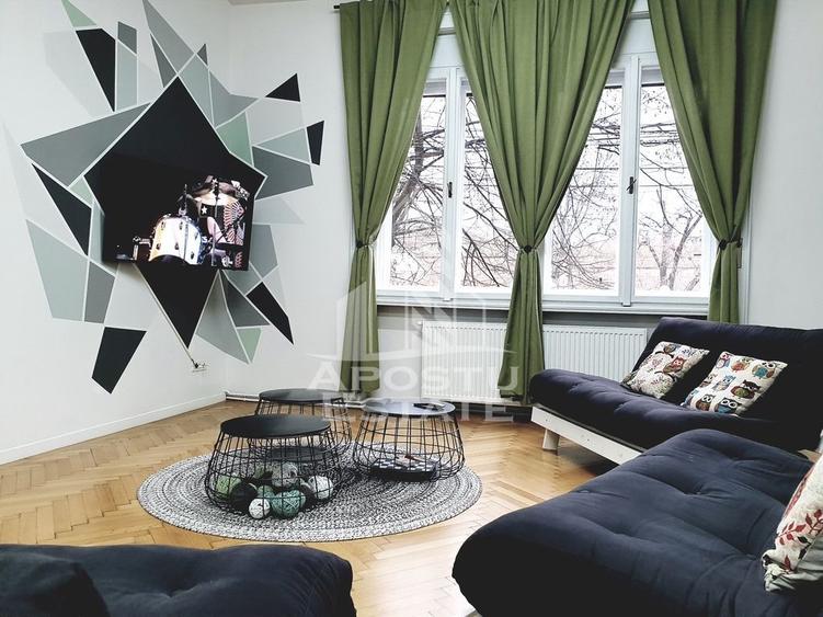 4 camere ultracentral, 132 mp + 2 terase complet renovat in Timisoara
