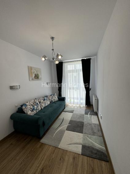 Apartament de 3 camere - 70 mpu - etaj 1 - lift - 3