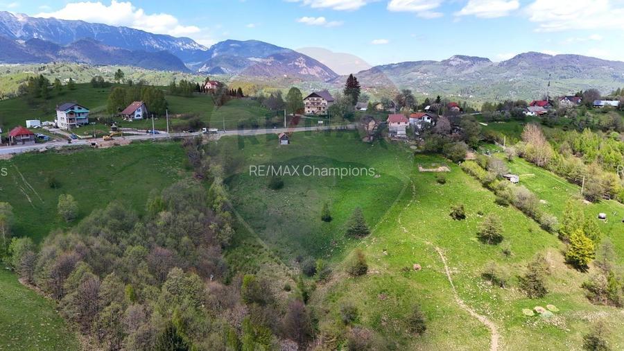 Teren intravilan în Moieciu | 2.847 mp | Deschidere DN 73 - 2