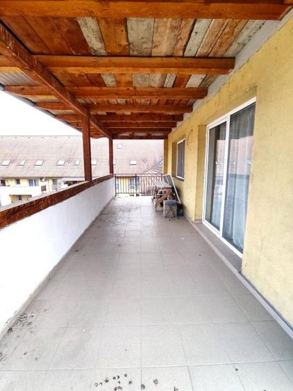 Apartament 3 camere, 82mp+ 60mp pod cu CF, 2 bai, parcare, zona Porii - 8