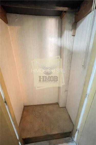 Garsoniera cu balcon etaj 1 zona Valea Aurie - 8