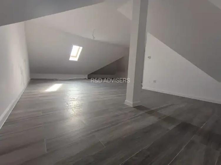 Vilă 5 camere  curte și parcare – 1 Decembrie - 26