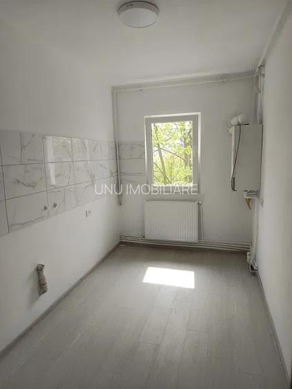 2 camere decomandat 56mp etaj 2 bloc 1985 zona pizza nico - 4