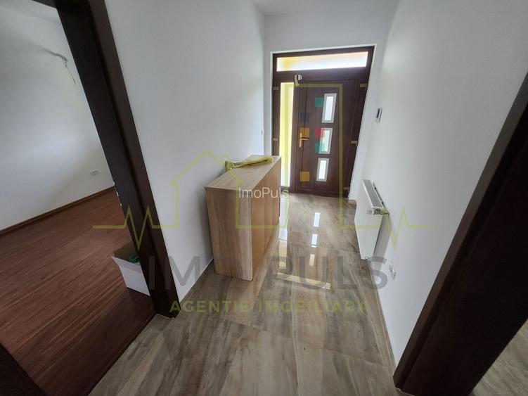 Timisoara. 914 Teren. 7 Bai. 2 Garaje. Zona Ciarda Rosie. Posibilitate rate - 4