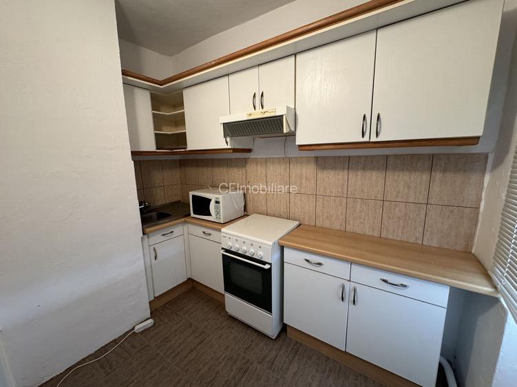 Casa S+P+2E - (posibilitate apartamentare) zona central - 10