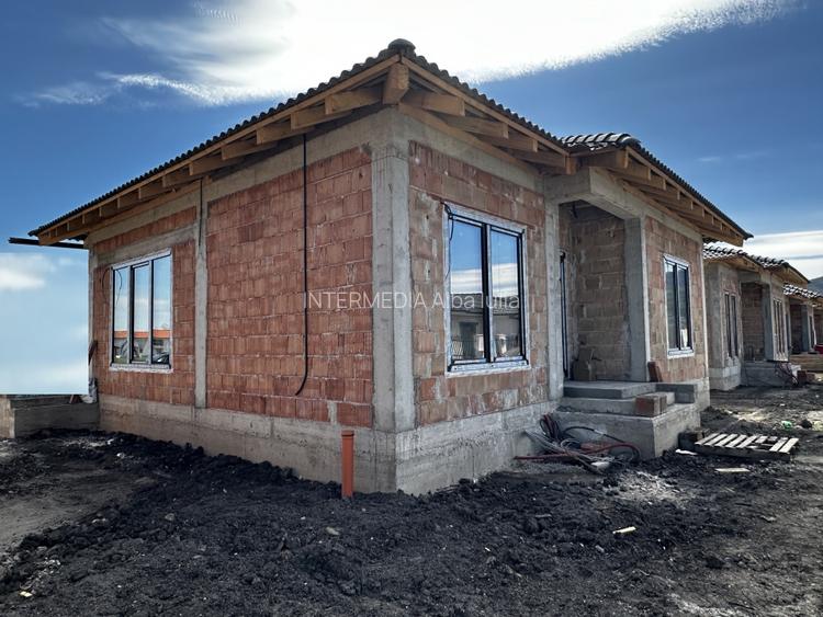 Vanzare Casa Noua 4 camere 2 Bai Terasa S.util 100 mp. Teren 425 mp. Finisata - 4