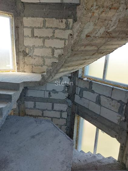 Constructie edilitar industriala: parter,etaj,mansarda curte, anexe. - 5