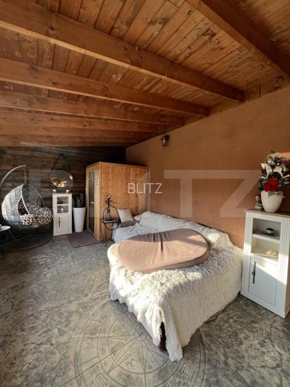 VILĂ deosebita cu piscina si panorama spre padure - 13