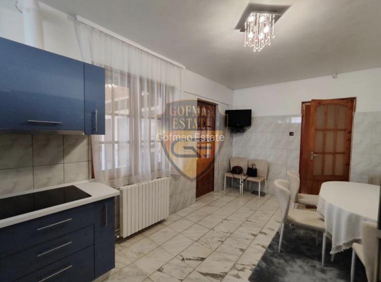 Vila KM 5, D P+1E+M 7 camere 534mp utili, 490mp teren 3 parcari 4 bai 4 balcoane - 10