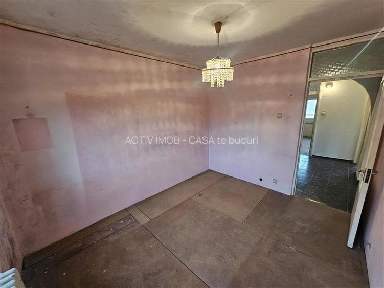 Resita, 3 Cam. Dec., Micro 4 - 24