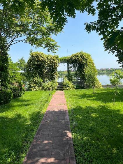 Proprietar vand vila deosebita - 4