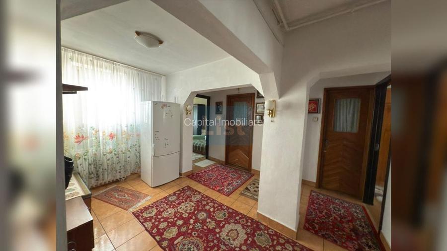 Apartament cu 3 camere decomandate, 21 Decembrie 1989 - 3