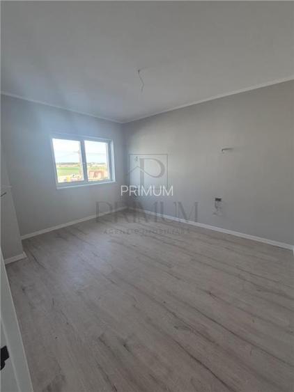 DUPLEX PREMIUM -   Despartit prin camera Tehnica  - bucatarie inchisa -  2 Front - 13