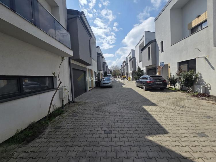 Vilă spațioasă Tunari | Curte mare | Complex închis - 2