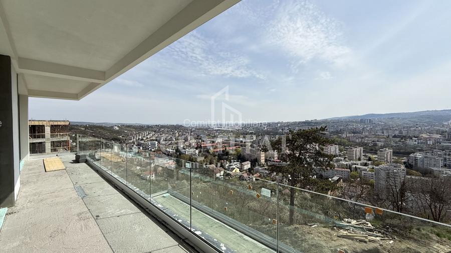 Casă generoasă cu panoramă și 256 mp terasă circulabilă - 33