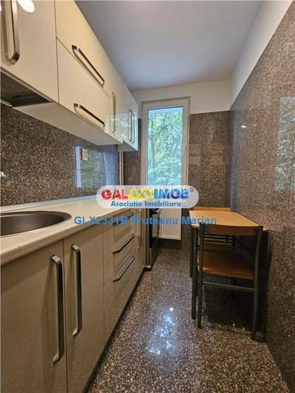 Inchiriere garsoniera Premium situata langa metrou Romancieriilor - 15