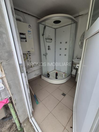 PALAZU MARE APROAPE DE LAC VILA P+1E SI TEREN 1.400 MP. IDEAL REZIDENTIAL - 8