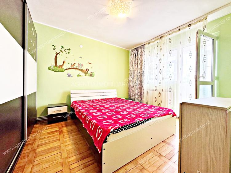 Apartament cu 2 camere decomandat, in zona Port, 3 balcoane! - 3
