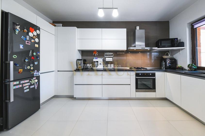 Casă individuală cu 5 camere, 4 dormitoare, 236 mp, dressing, - 9