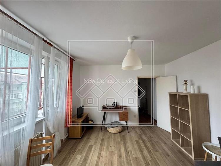 Apartament de vanzare in Sibiu - 2 camere si balcon - zona buna - 9